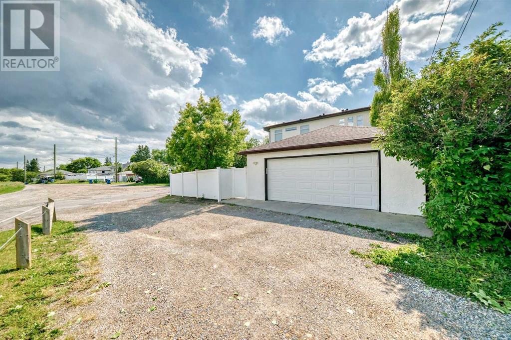 Single Family House for Sale in  Child Avenue NE Renfrew Calgary 