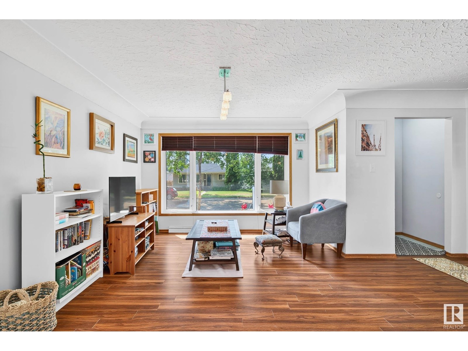 Photo 5 of 4816 117 Av Nw, Edmonton AB