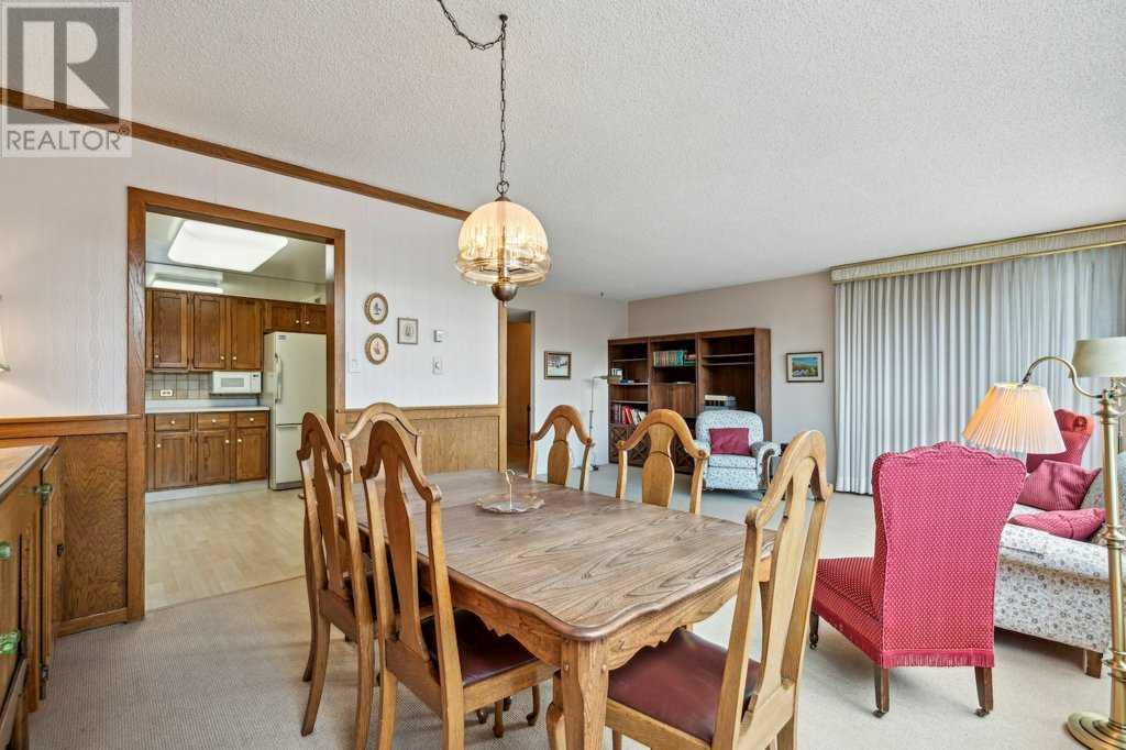 Single Family House for Sale in    Avenue SW Mission Calgary 