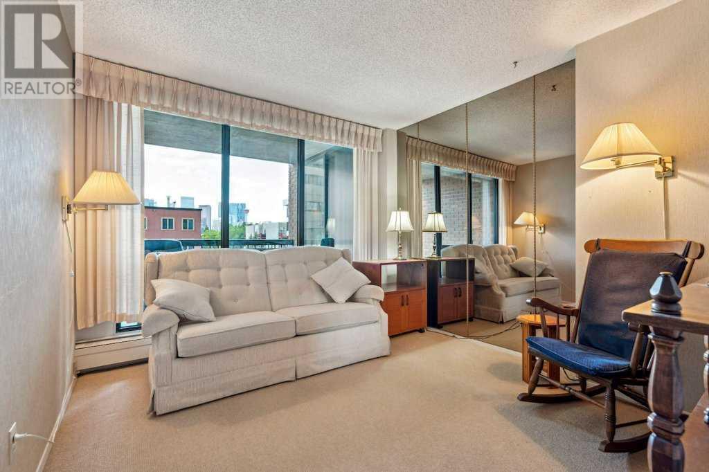 Single Family House for Sale in    Avenue SW Mission Calgary 