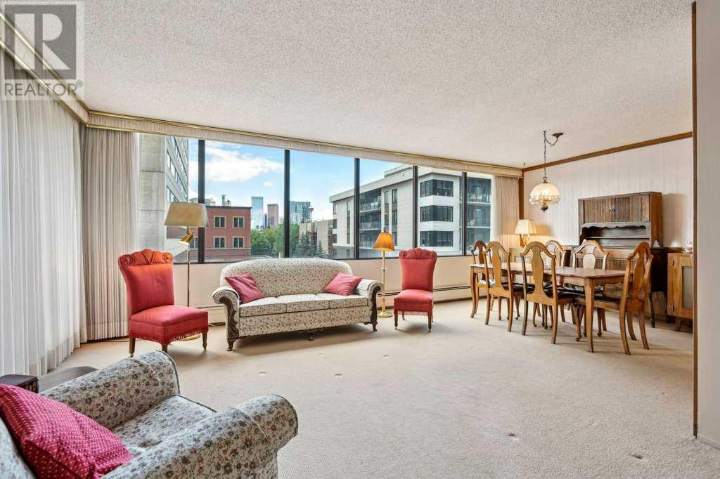 Single Family House for Sale in    Avenue SW Mission Calgary 
