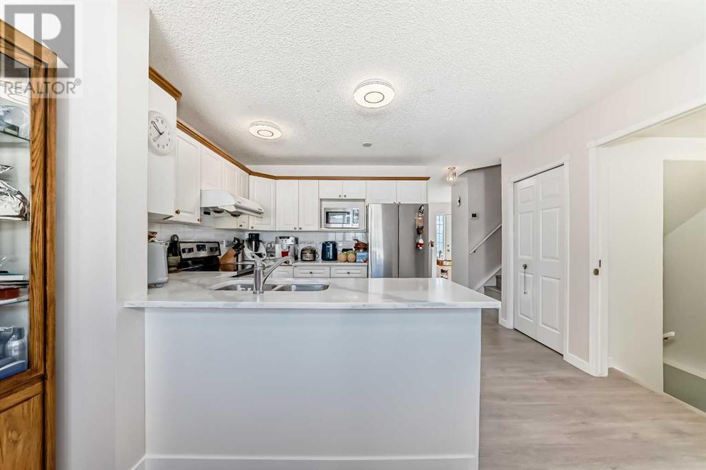 Single Family House for Sale in  Hidden Ranch Road NW Hidden Valley Calgary 
