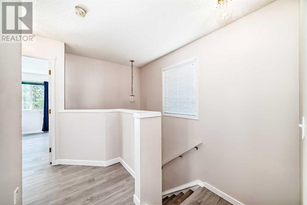 Single Family House for Sale in  Hidden Ranch Road NW Hidden Valley Calgary 
