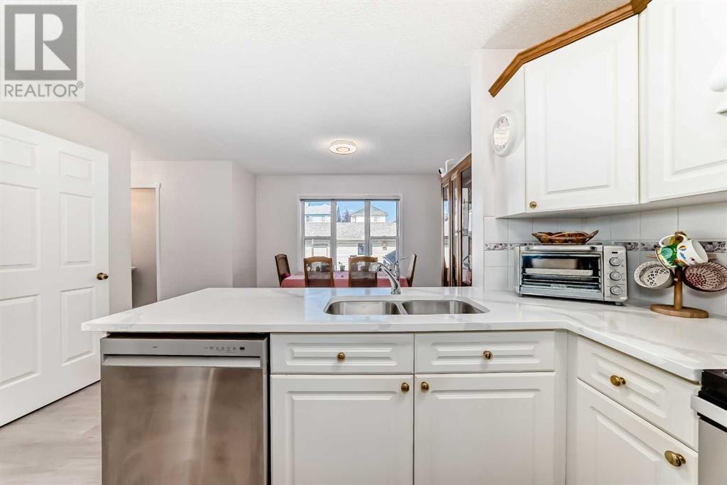 Single Family House for Sale in  Hidden Ranch Road NW Hidden Valley Calgary 