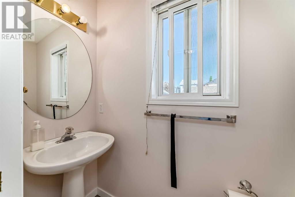 Single Family House for Sale in  Hidden Ranch Road NW Hidden Valley Calgary 