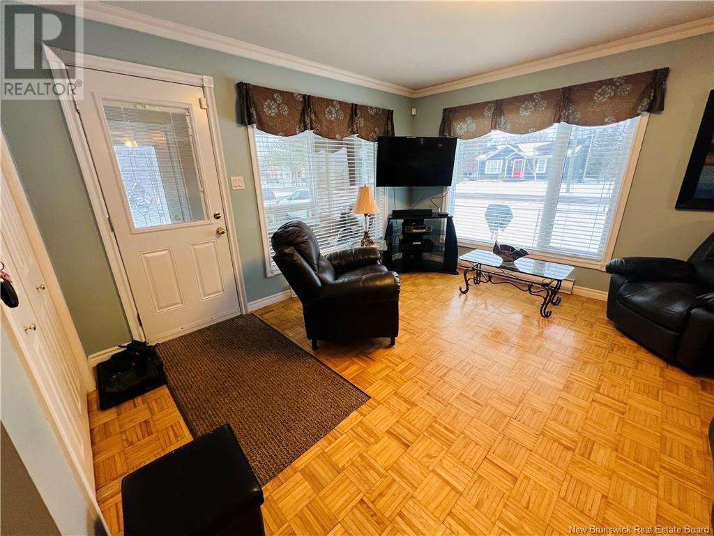 Photo 17 of 63 Rue Parise, Caraquet NB