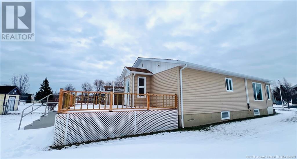 Photo 5 of 63 Rue Parise, Caraquet NB