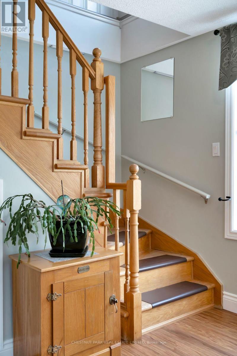 Photo 3 of 31 Lake Street, Prince Edward County ON