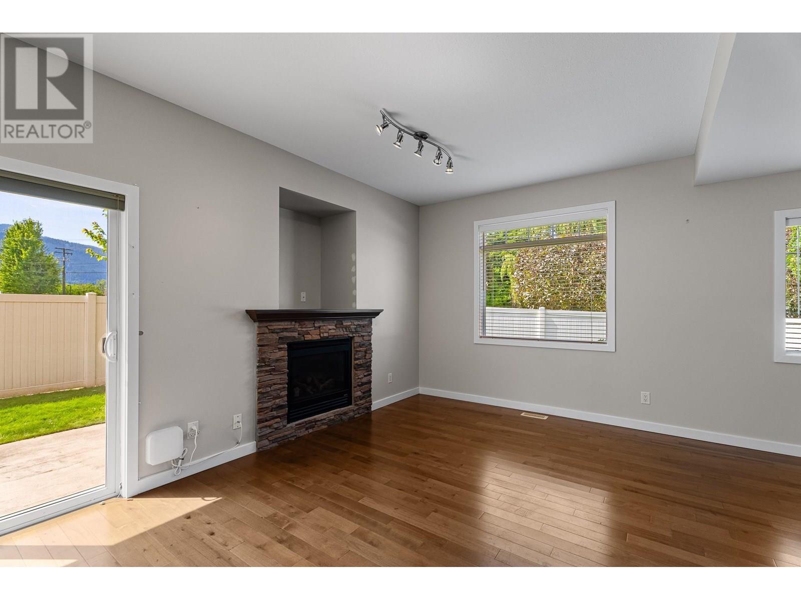 Photo 21 of 2060 12 Th Avenue Ne Unit 3, Salmon Arm BC
