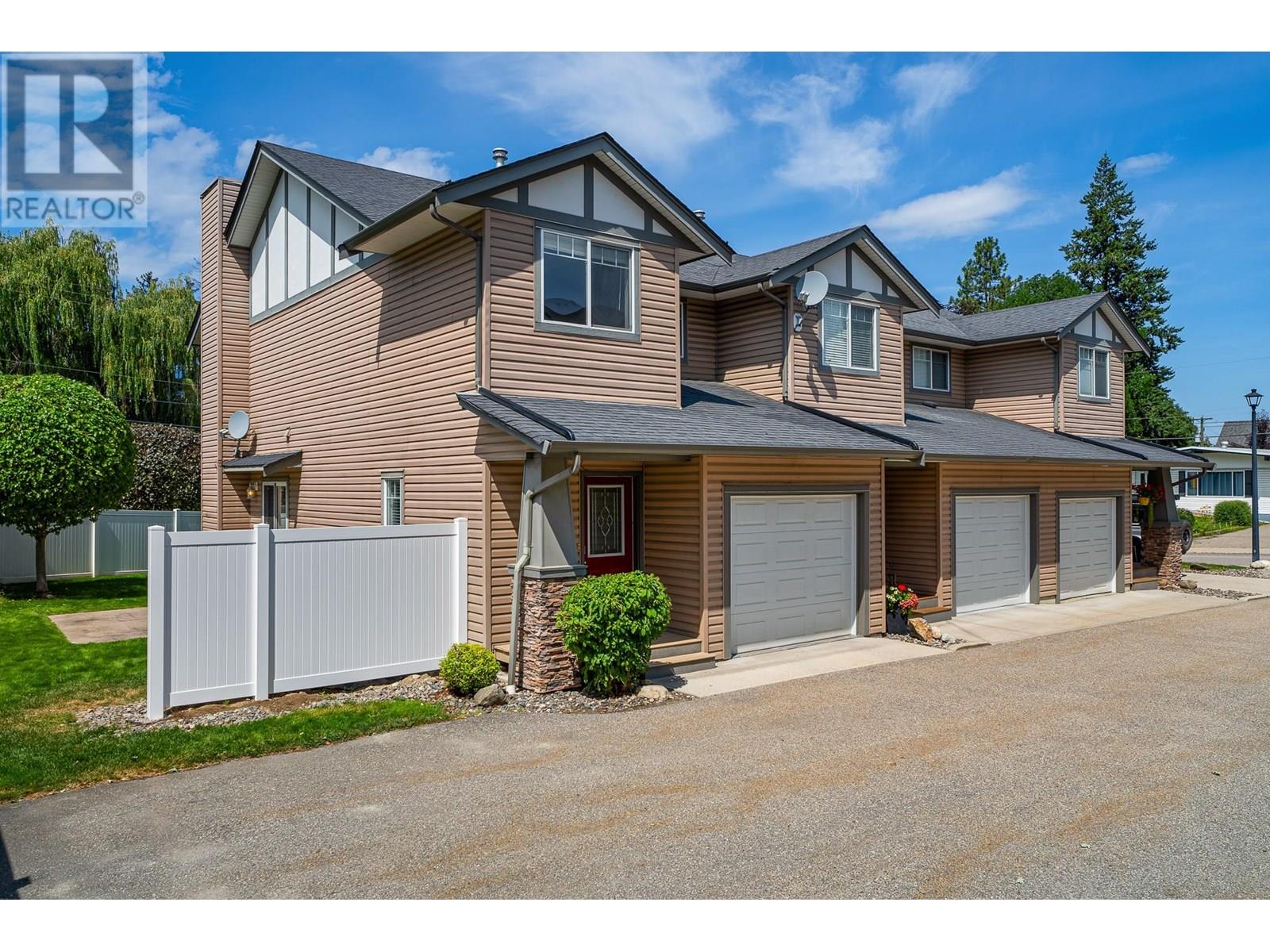 Photo 13 of 2060 12 Th Avenue Ne Unit 3, Salmon Arm BC