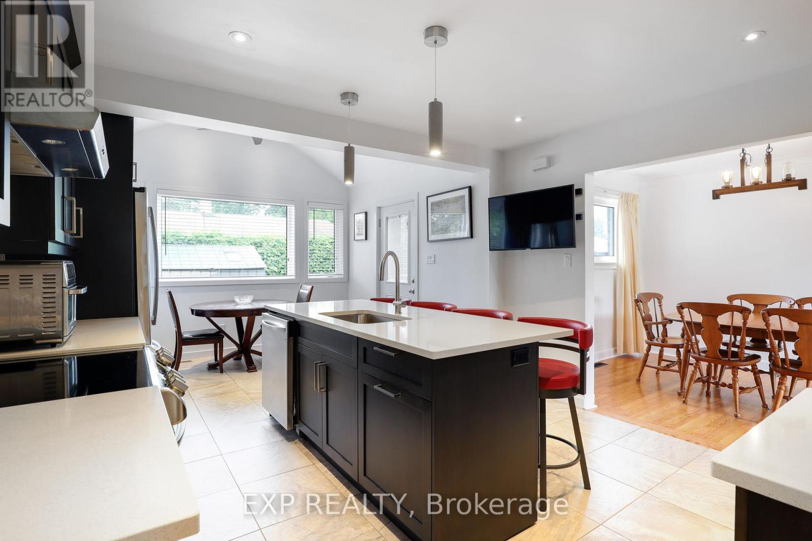Photo 14 of 1382 Fisher Avenue, Ottawa ON