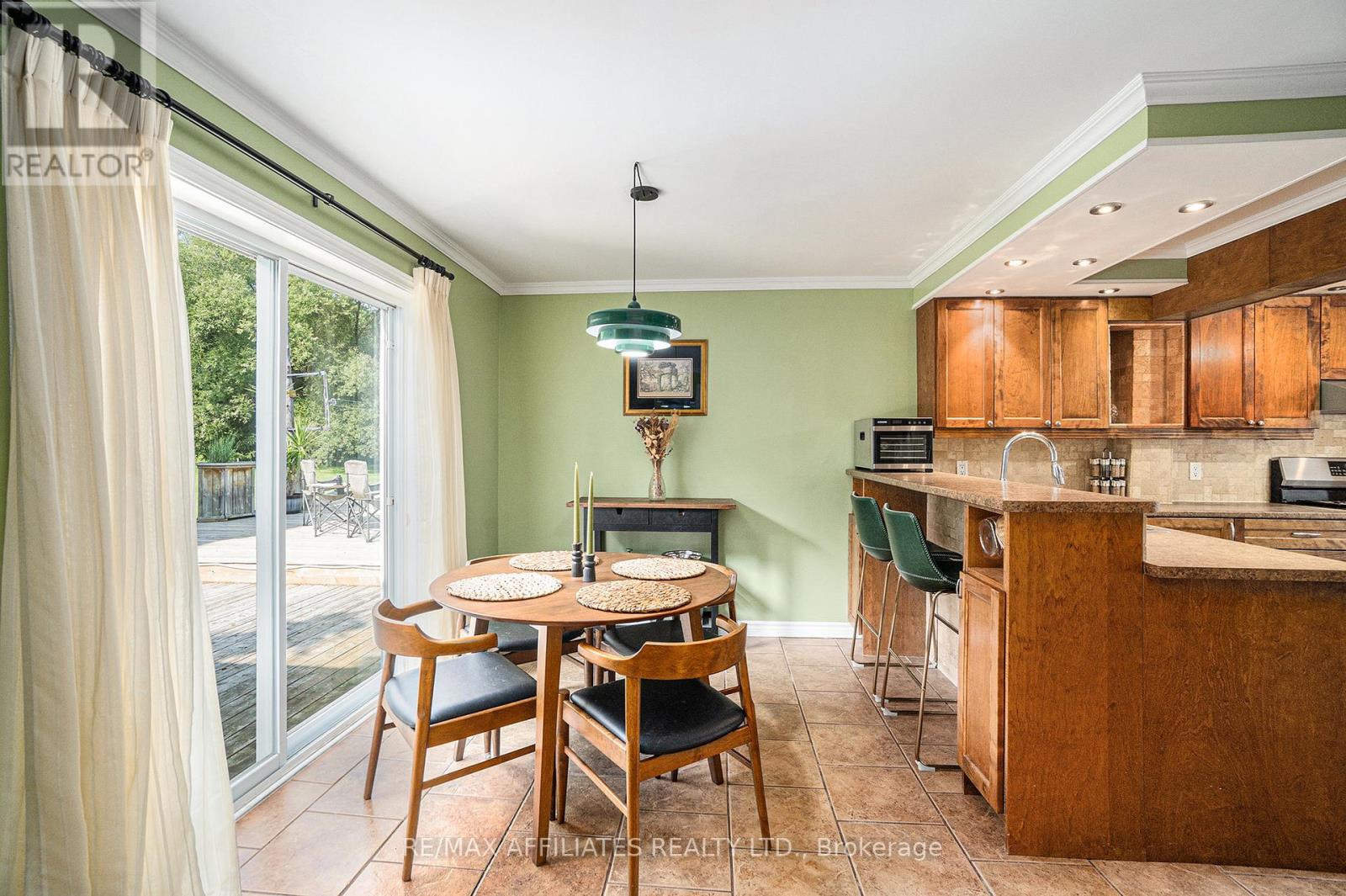 Photo 26 of 3971 Champlain Street, Clarencerockland ON