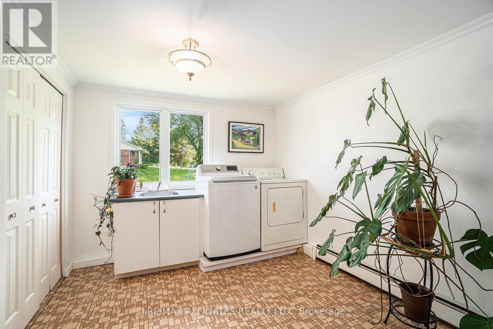 Photo 15 of 3971 Champlain Street, Clarencerockland ON