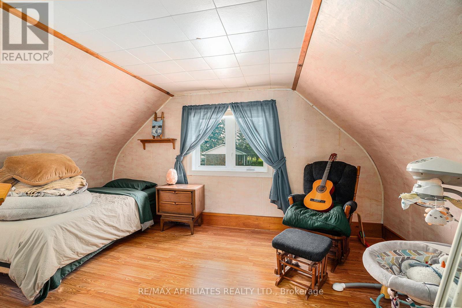 Photo 8 of 3971 Champlain Street, Clarencerockland ON