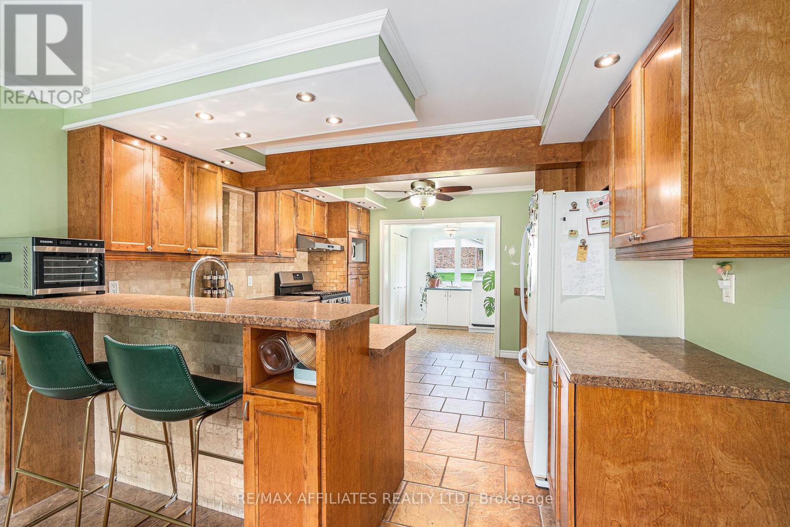 Photo 12 of 3971 Champlain Street, Clarencerockland ON