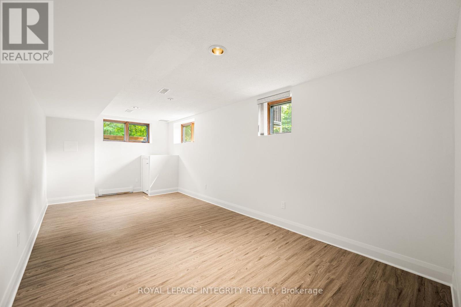 Photo 37 of 108 Margaret Anne Drive, Ottawa ON