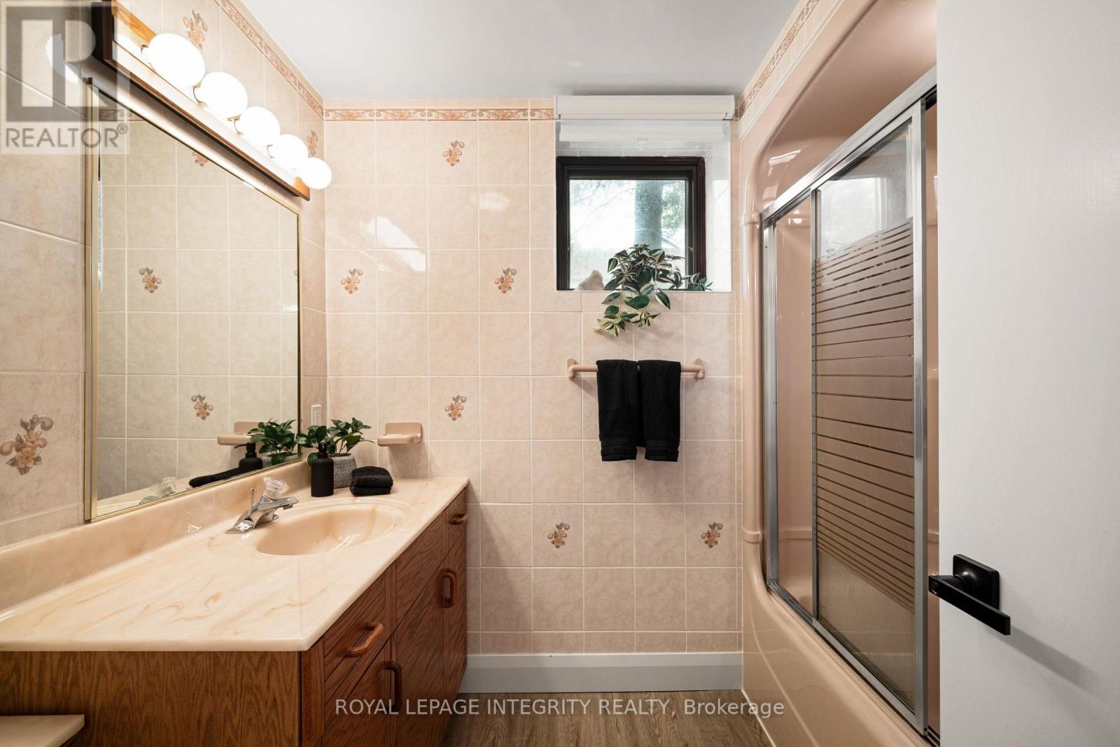 Photo 40 of 108 Margaret Anne Drive, Ottawa ON