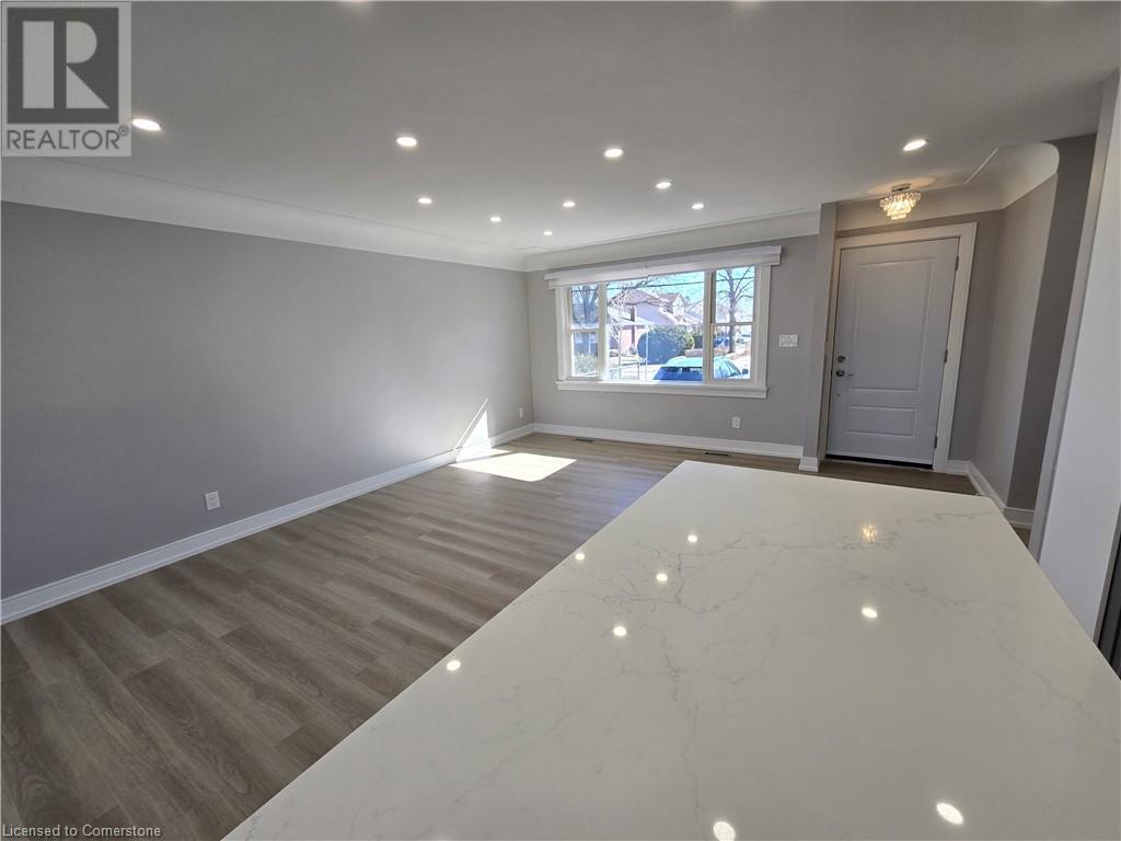 Photo 7 of 492 East 16th Street Unit A, Hamilton ON