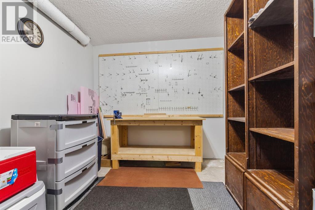 Single Family House Bungalow for Sale in  Somerset Drive SW Somerset Calgary 