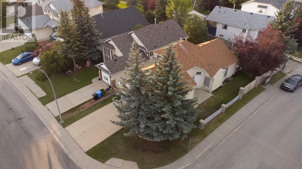 Single Family House Bungalow for Sale in  Somerset Drive SW Somerset Calgary 