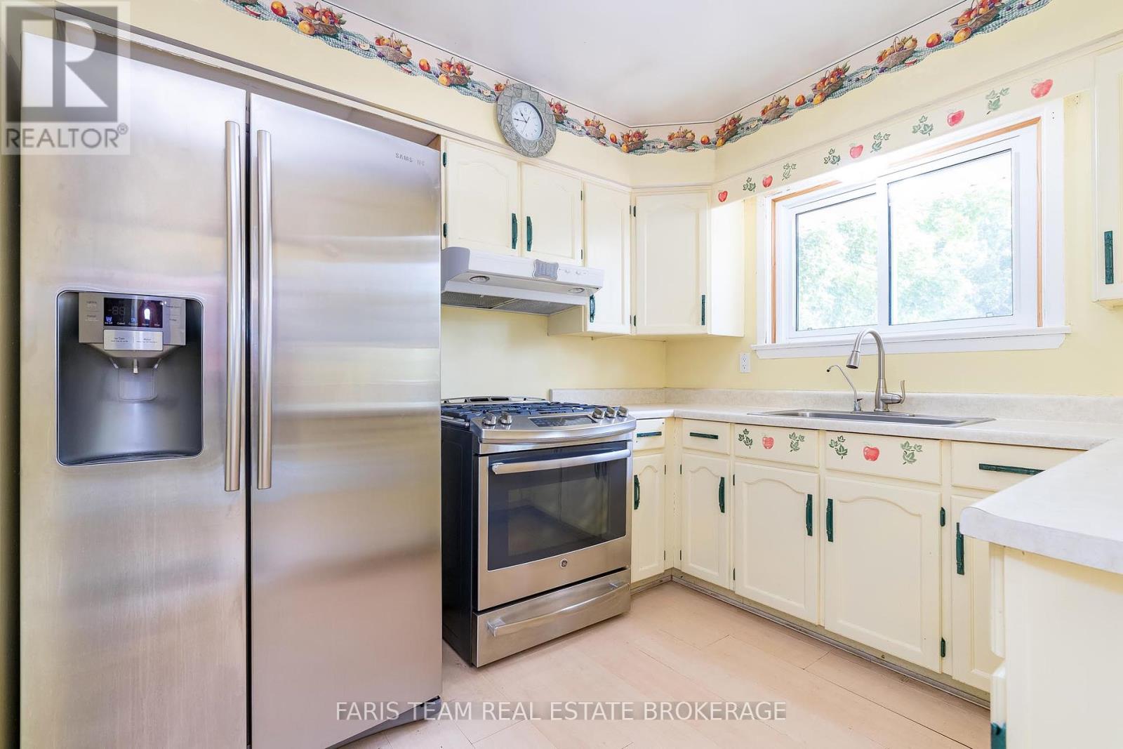 Photo 6 of 2597 George Johnston Road, Springwater ON