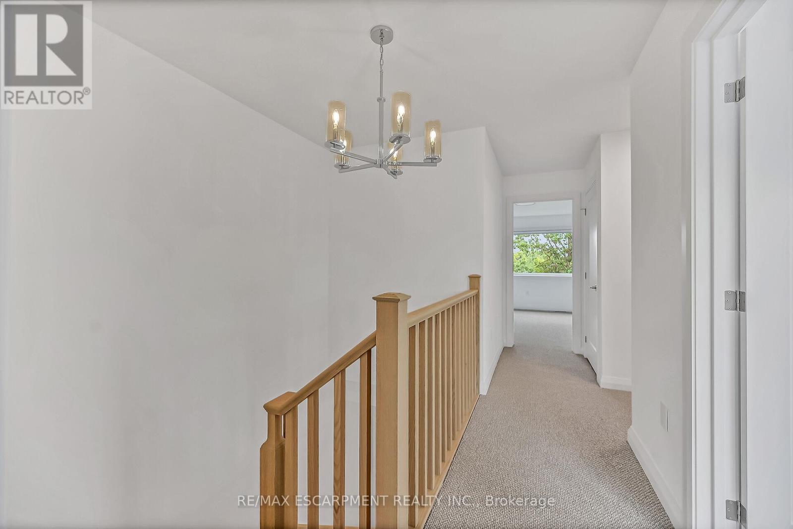 Photo 38 of 385 Limeridge Road E, Hamilton ON