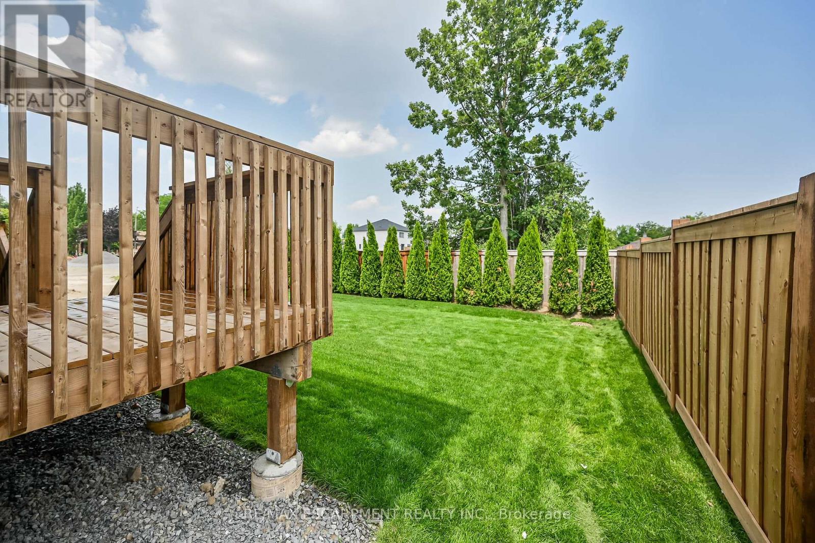 Photo 39 of 385 Limeridge Road E, Hamilton ON