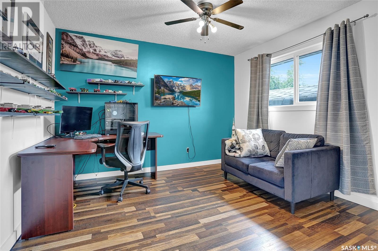 Photo 15 of 1502 Vaughan Street, Moose Jaw SK