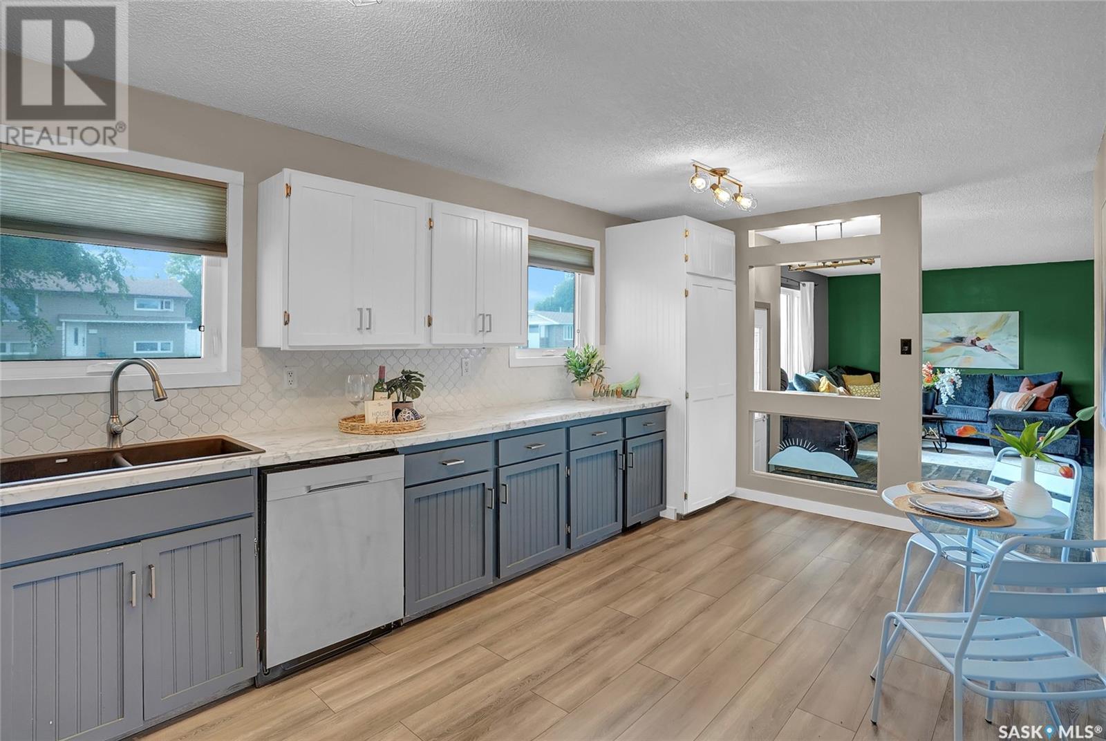Photo 9 of 1502 Vaughan Street, Moose Jaw SK