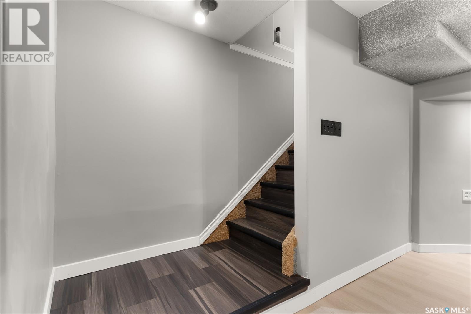 Photo 16 of 430 St John Street, Regina SK