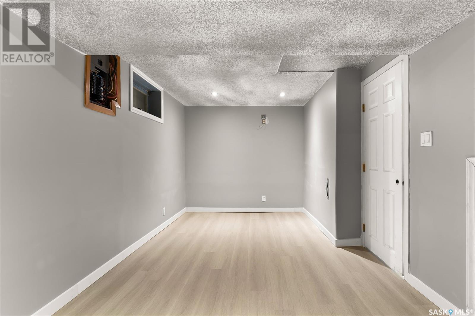 Photo 2 of 430 St John Street, Regina SK