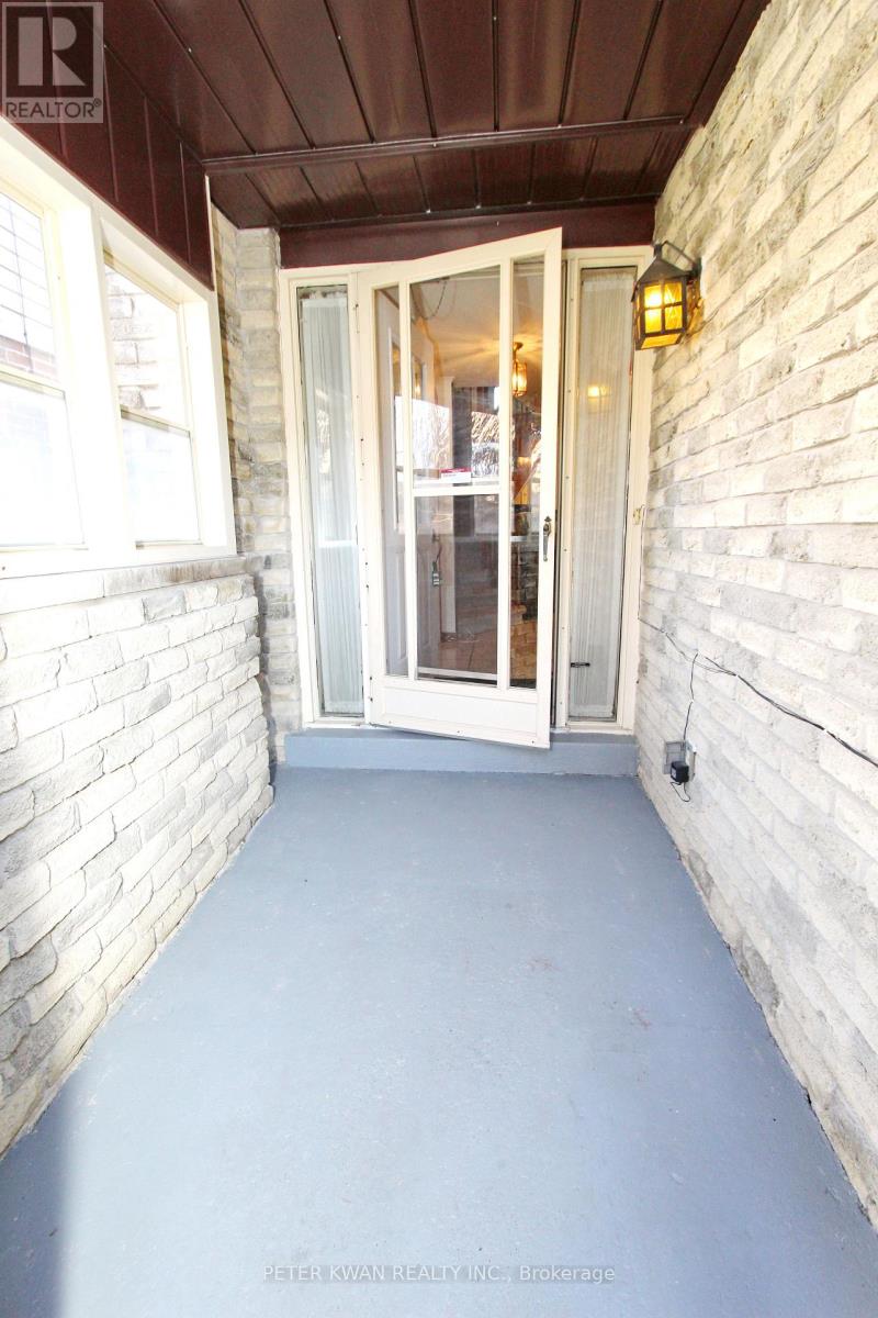 Photo 28 of 19 Sandyhook Square, Toronto ON