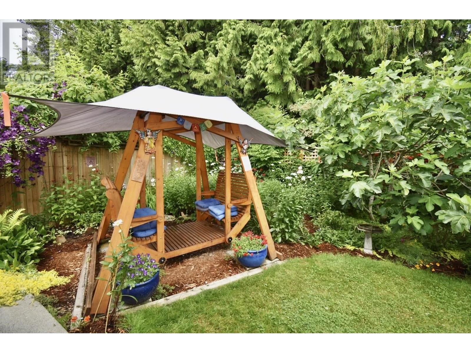 22 535 SHAW ROAD, Gibsons