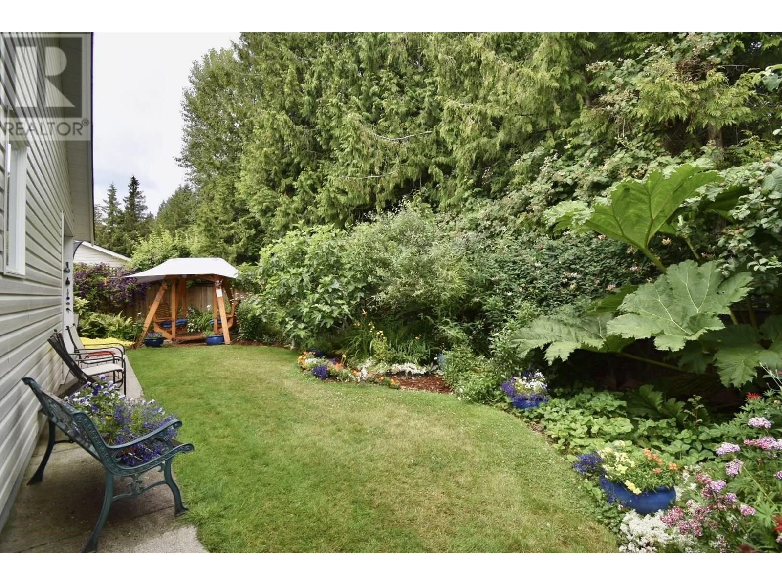 22 535 SHAW ROAD, Gibsons