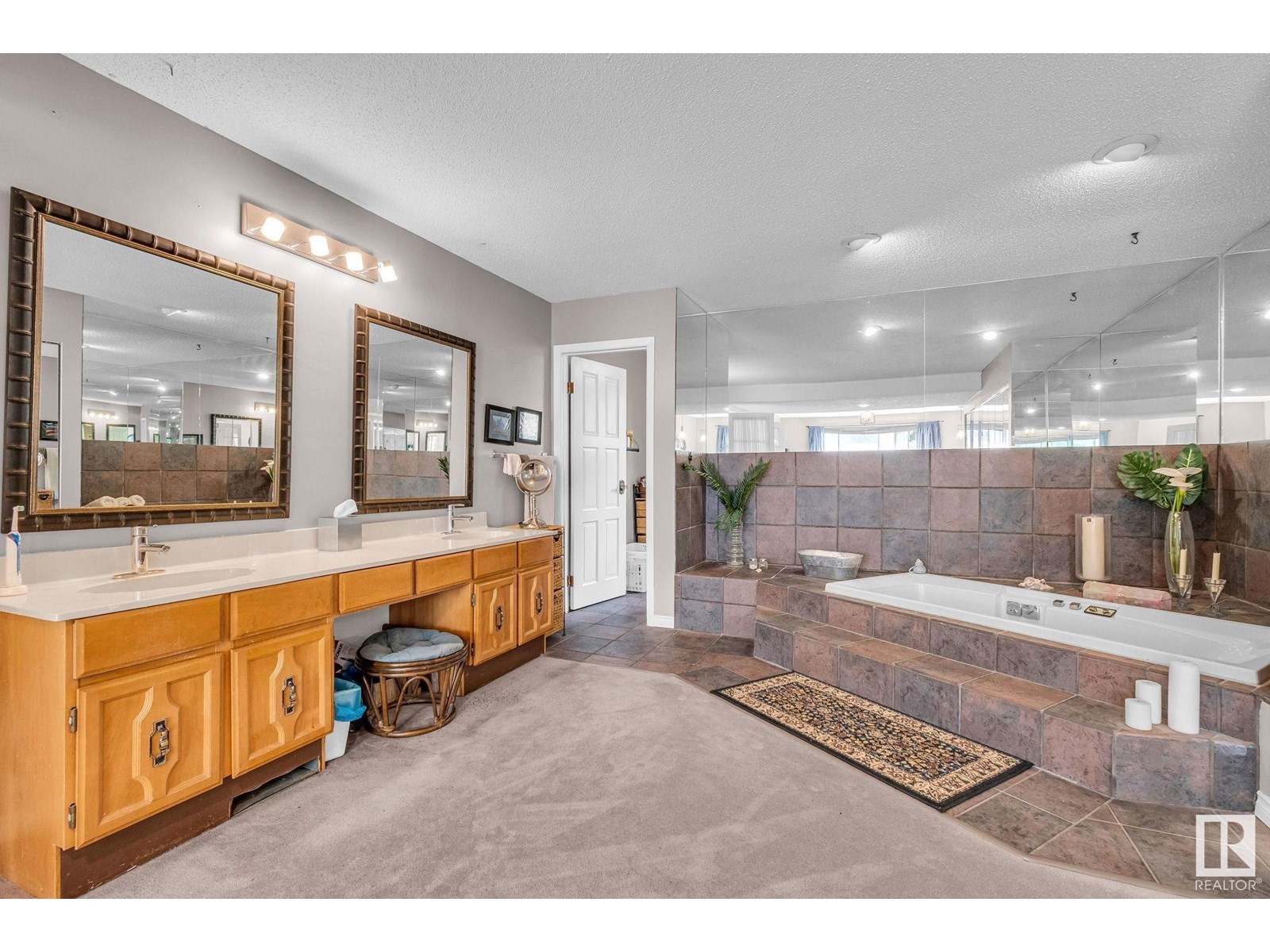 Photo 3 of 122 Village Do, Sherwood Park AB