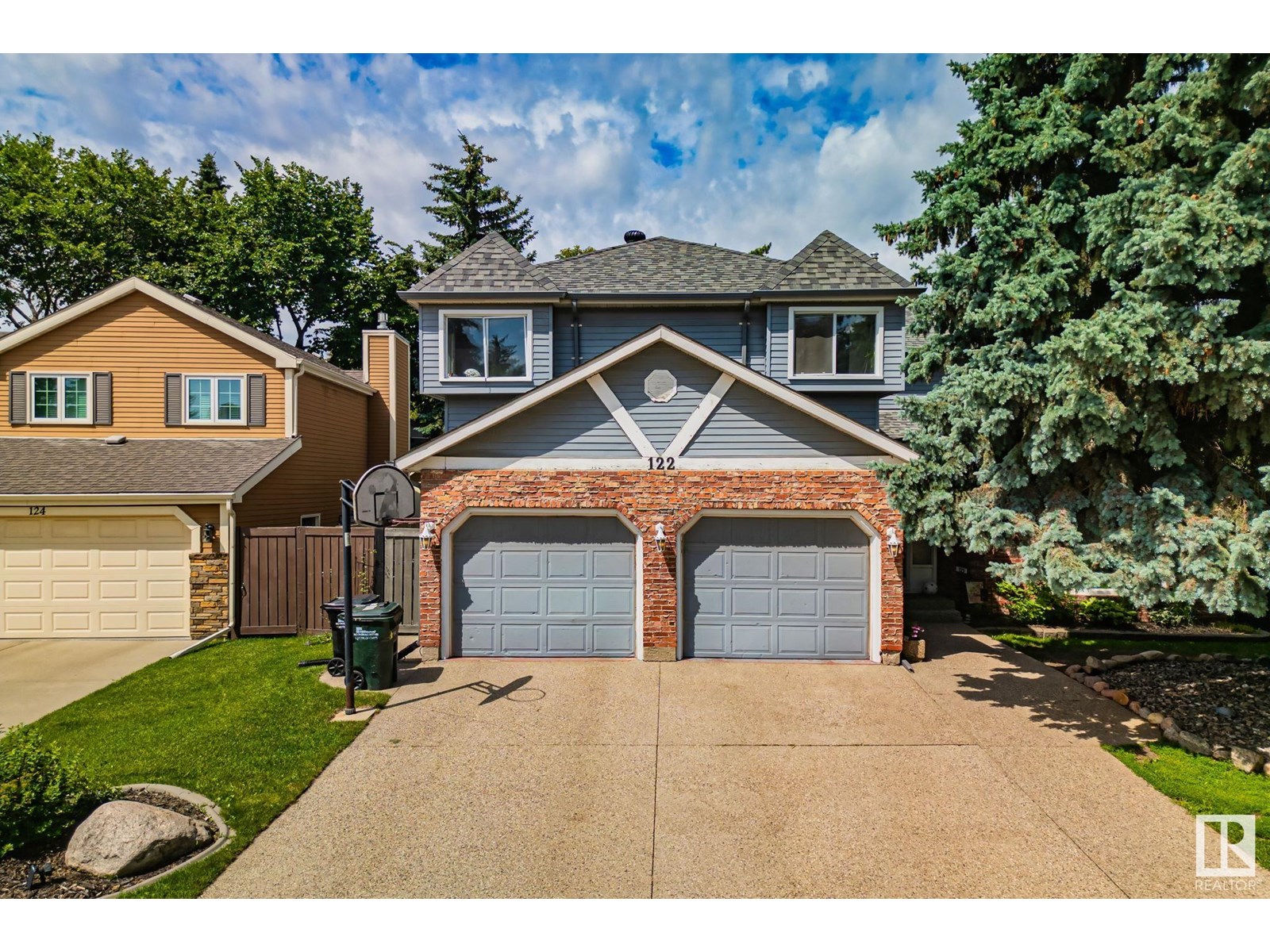 Photo 1 of 122 Village Do, Sherwood Park AB