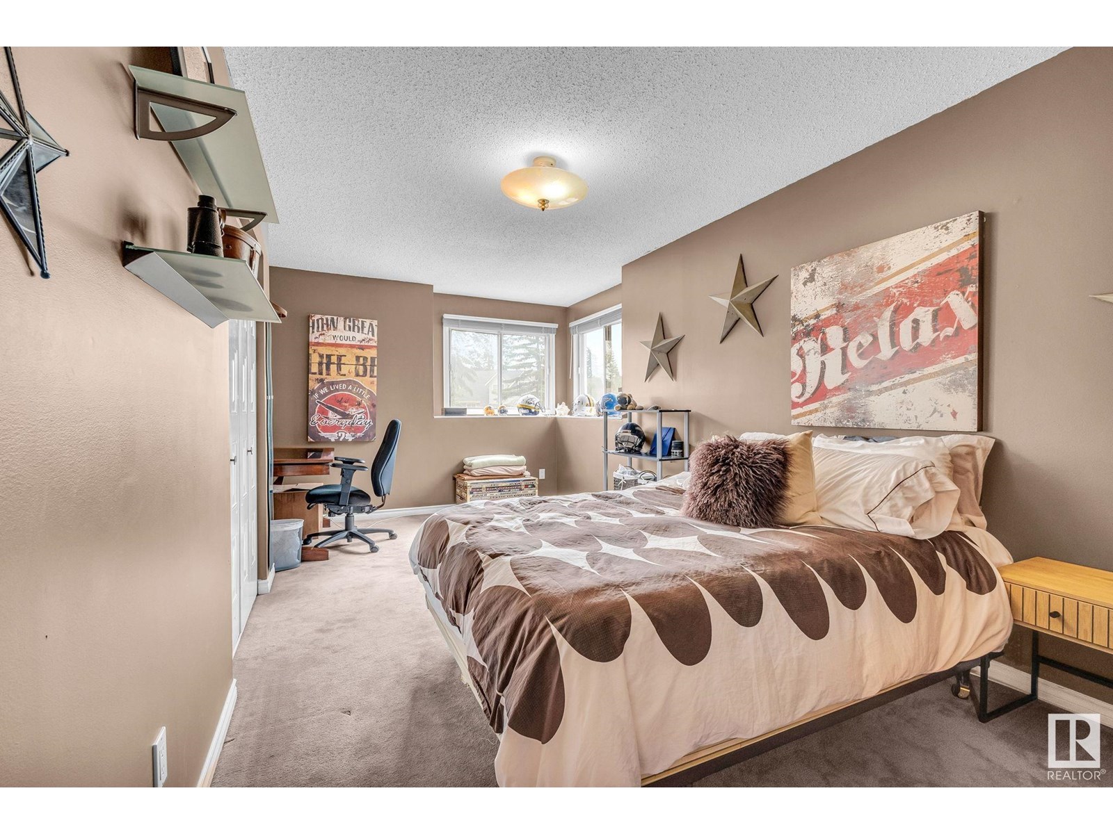 Photo 2 of 122 Village Do, Sherwood Park AB