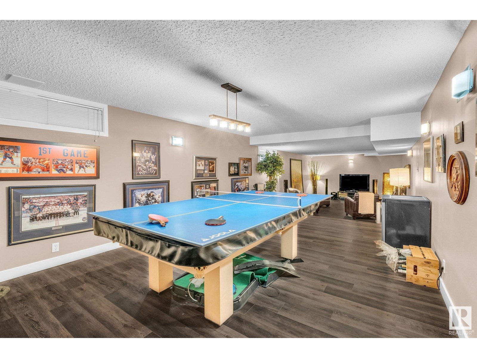 Photo 25 of 122 Village Do, Sherwood Park AB