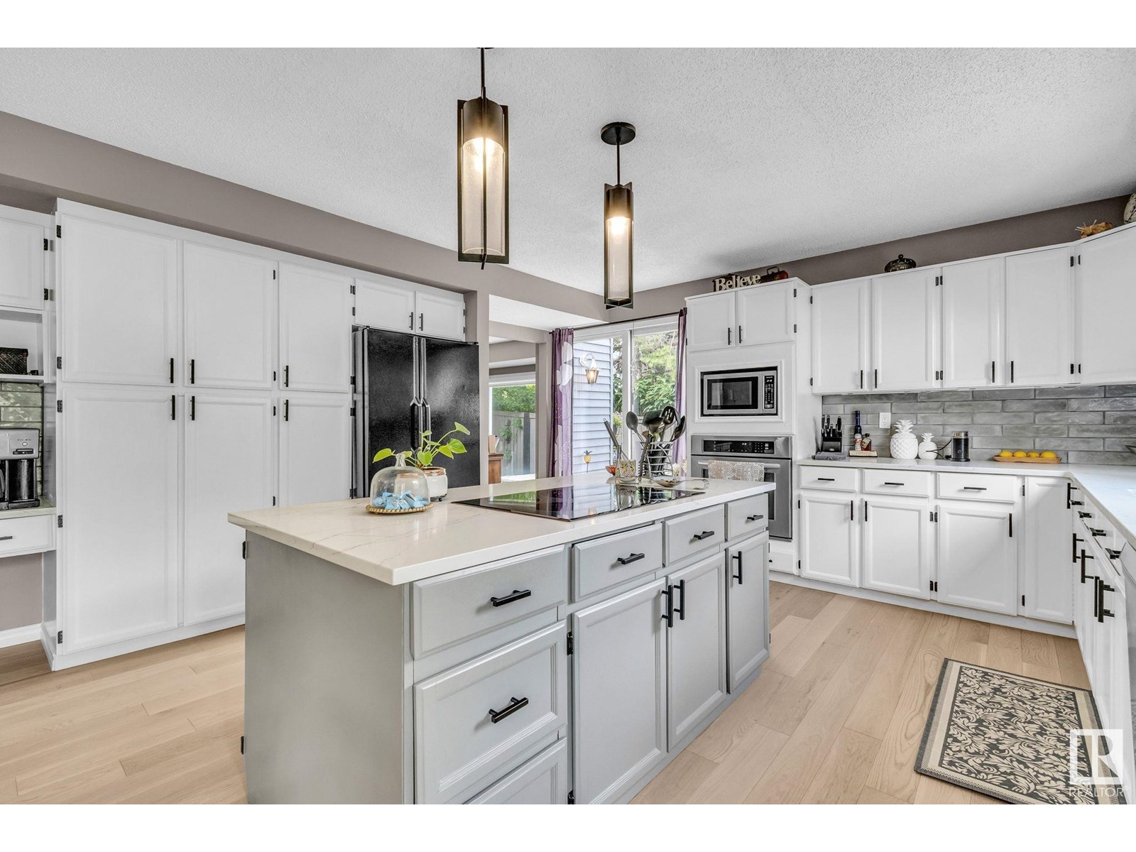 Photo 5 of 122 Village Do, Sherwood Park AB