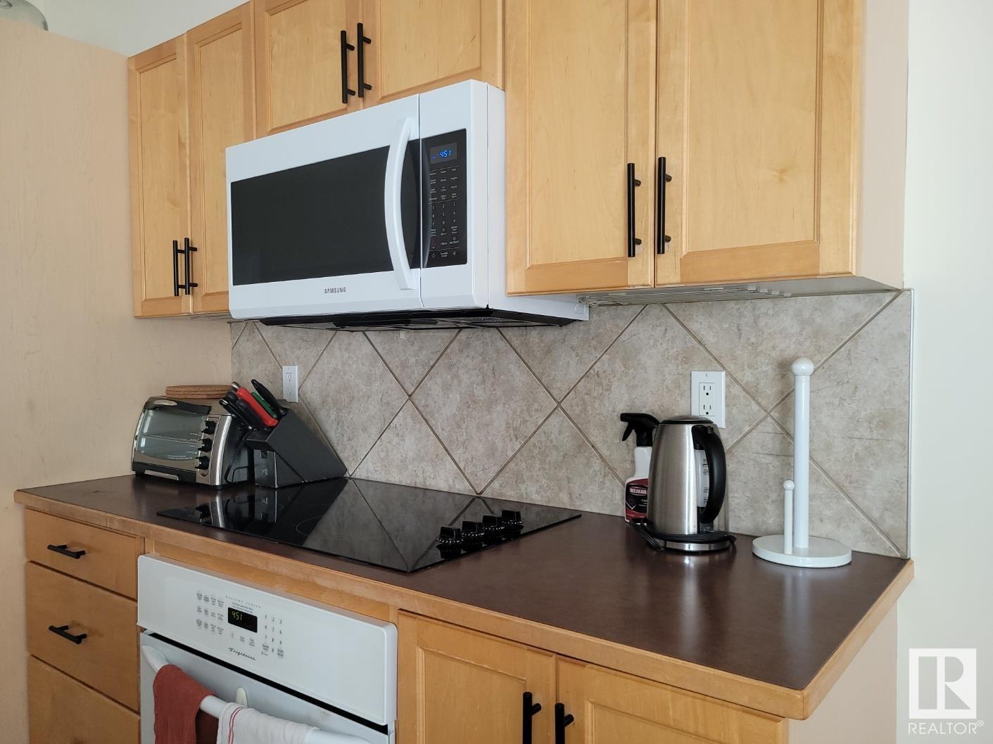 Photo 10 of 510 4835 104 A St Nw Nw, Edmonton AB