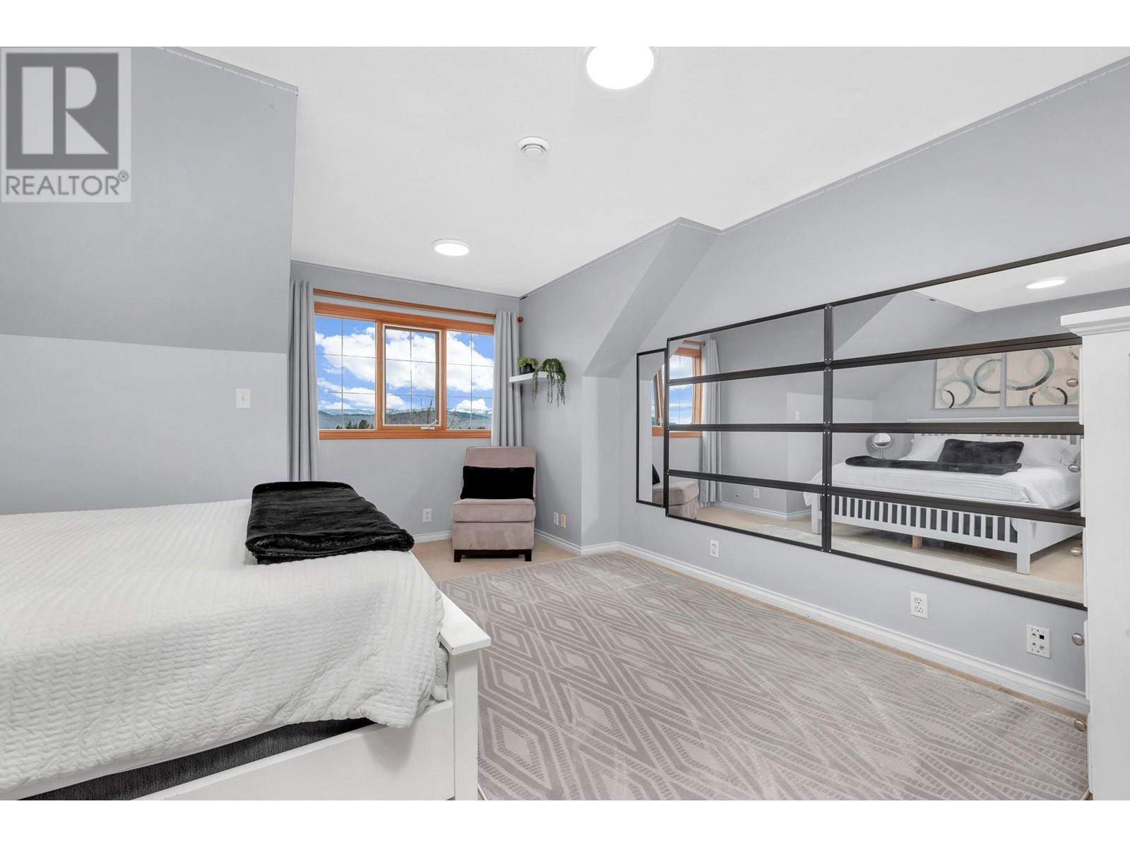  5393 East Vernon Road, Vernon