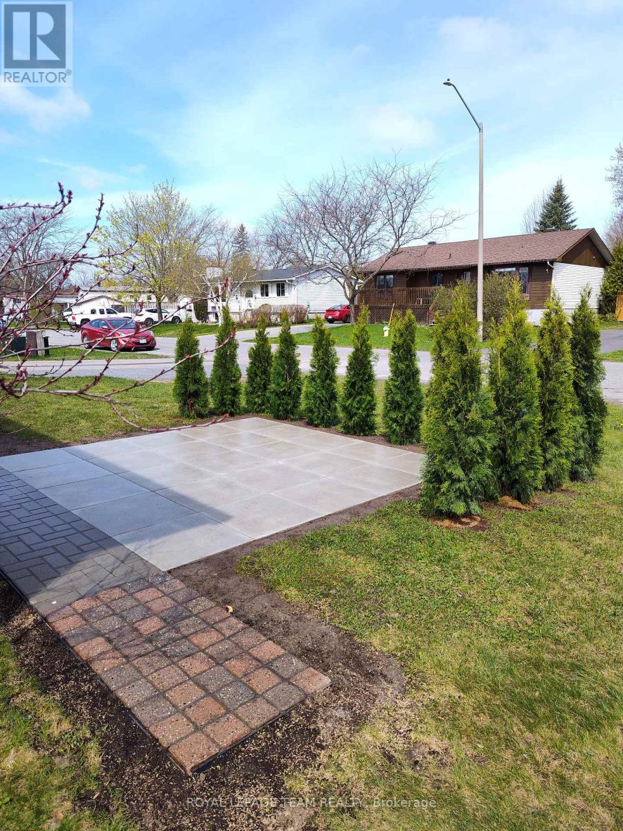 Photo 2 of B 59 B Woodwind Crescent, Ottawa ON