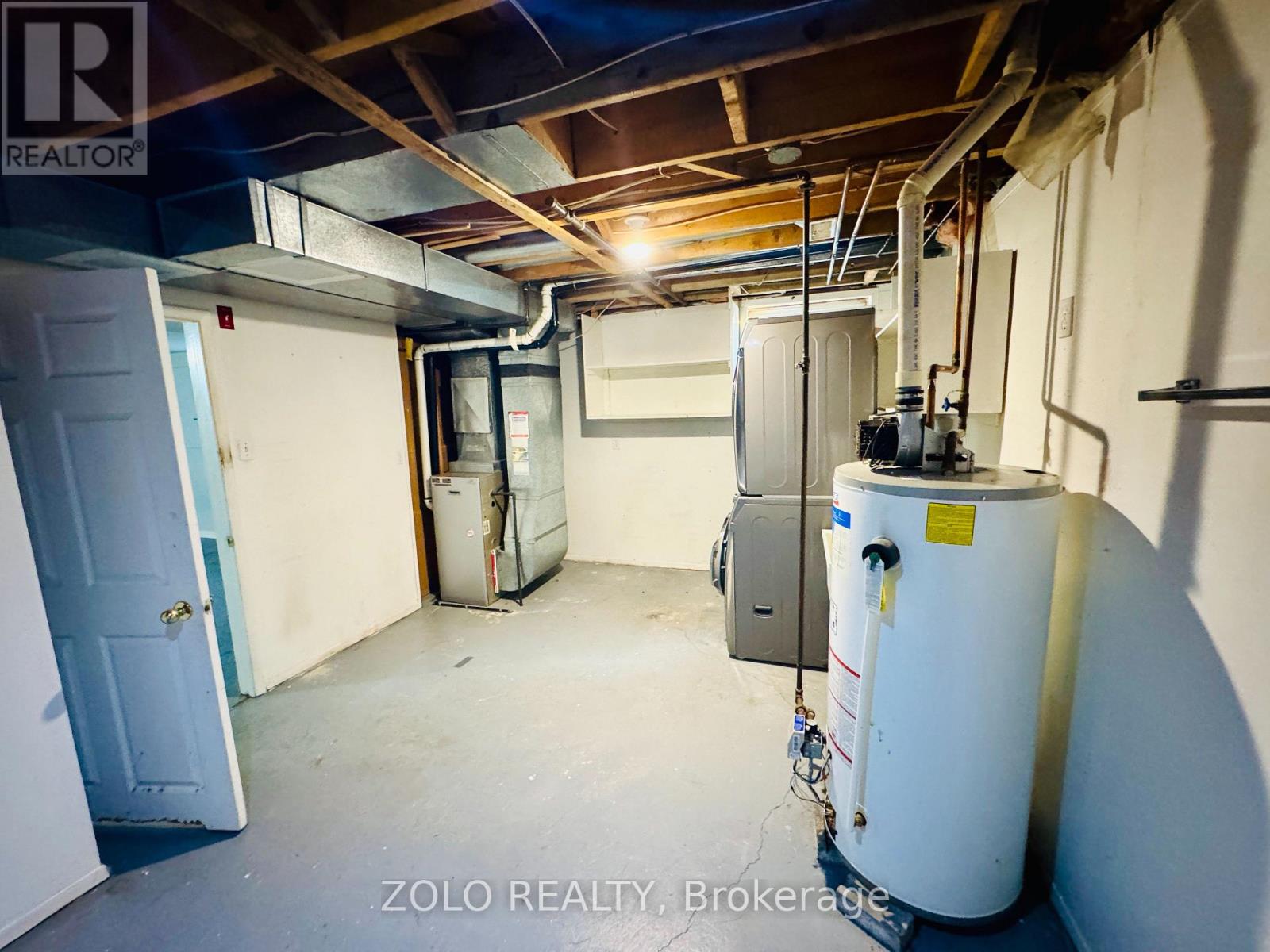 Photo 20 of 2313 Emily Crescent, Cornwall ON