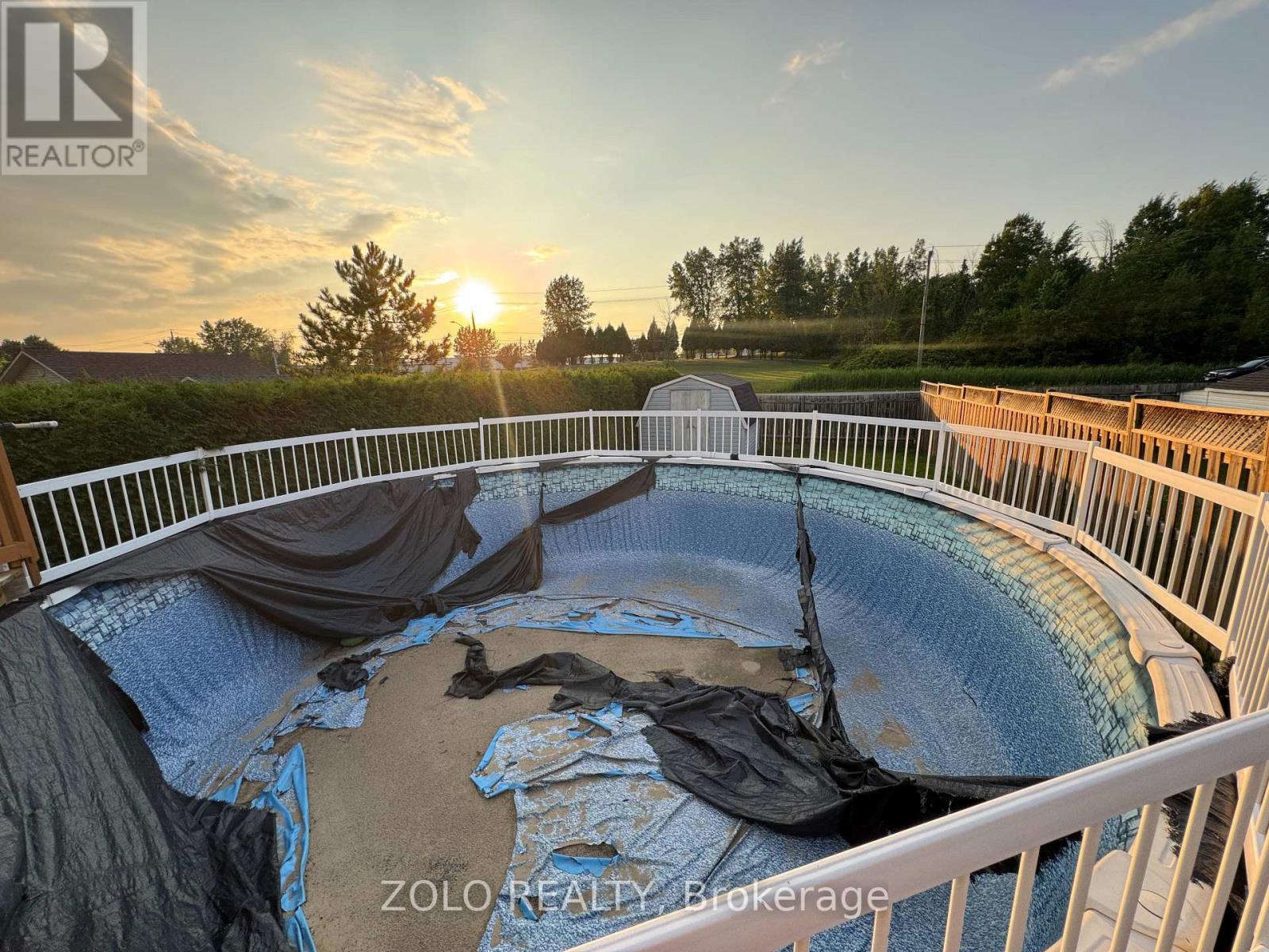 Photo 23 of 2313 Emily Crescent, Cornwall ON