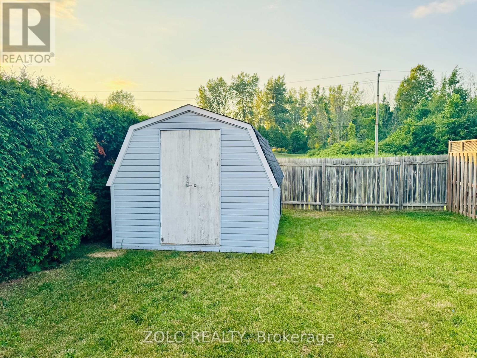 Photo 24 of 2313 Emily Crescent, Cornwall ON