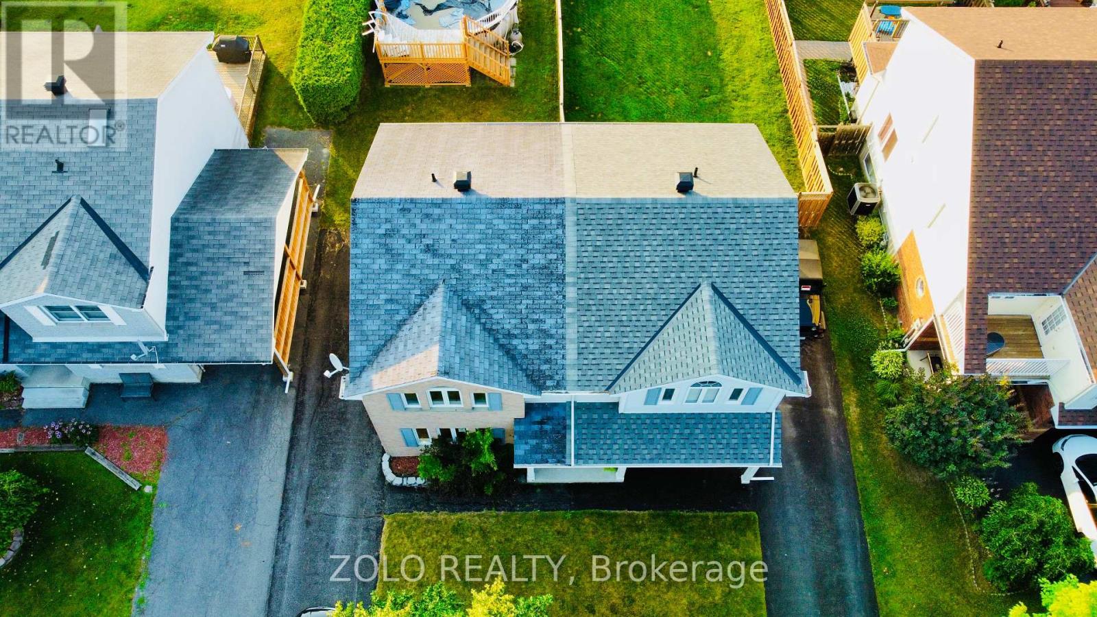 Photo 3 of 2313 Emily Crescent, Cornwall ON