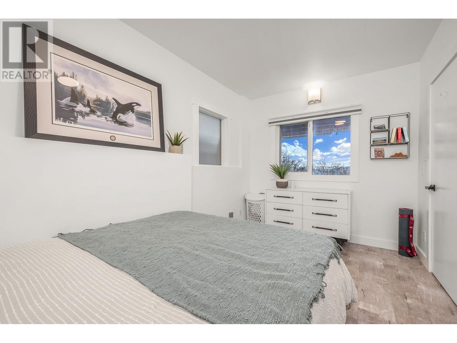  5393 East Vernon Road, Vernon