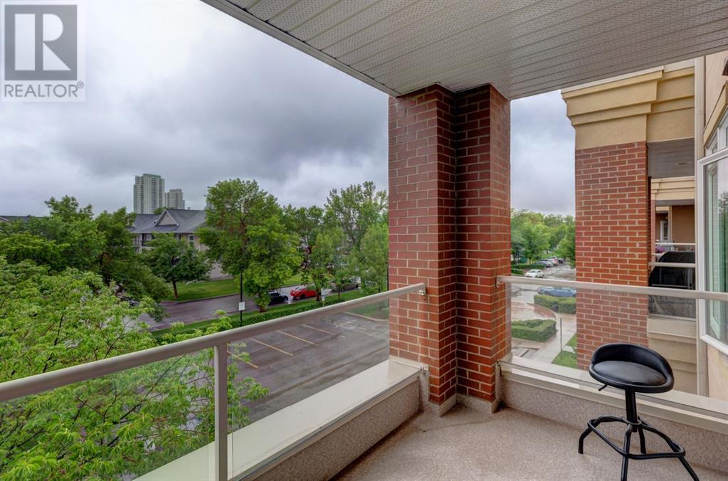 Single Family House for Sale in   Hemlock Crescent SW Spruce Cliff Calgary 