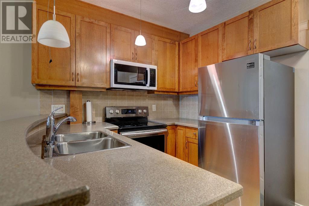 Single Family House for Sale in   Hemlock Crescent SW Spruce Cliff Calgary 