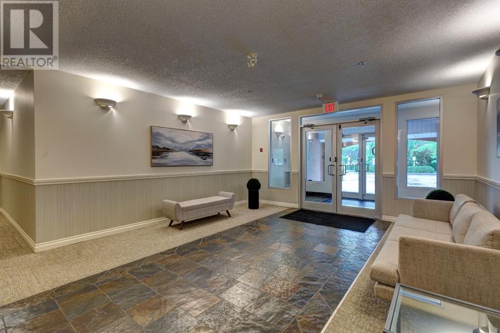 Single Family House for Sale in   Hemlock Crescent SW Spruce Cliff Calgary 